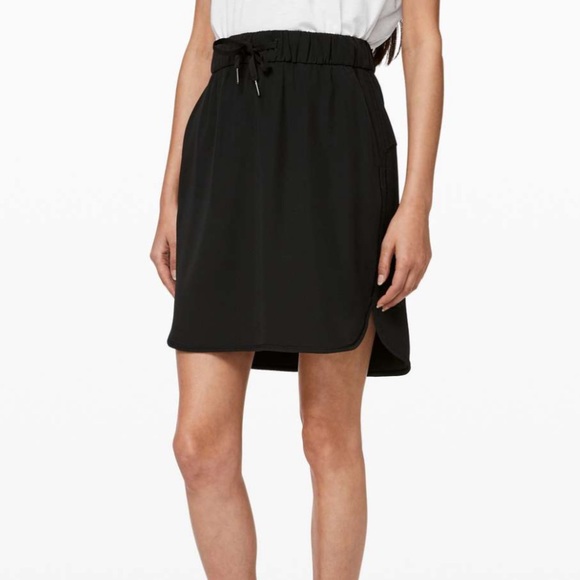 lululemon athletica Dresses & Skirts - Lululemon On The Fly Skirt